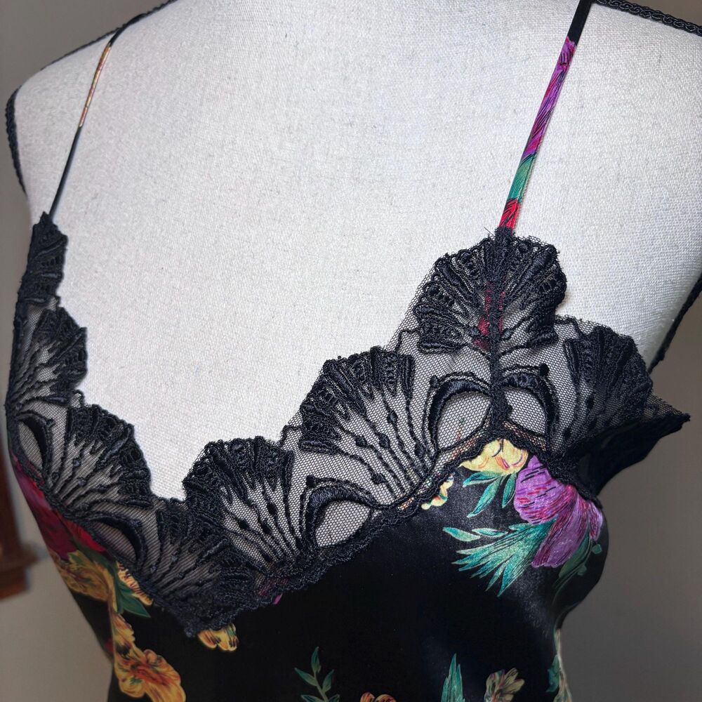 Vintage Victoria’s Secret Gold Label Satin Floral Slip Dress Size Small - Picture 15 of 16